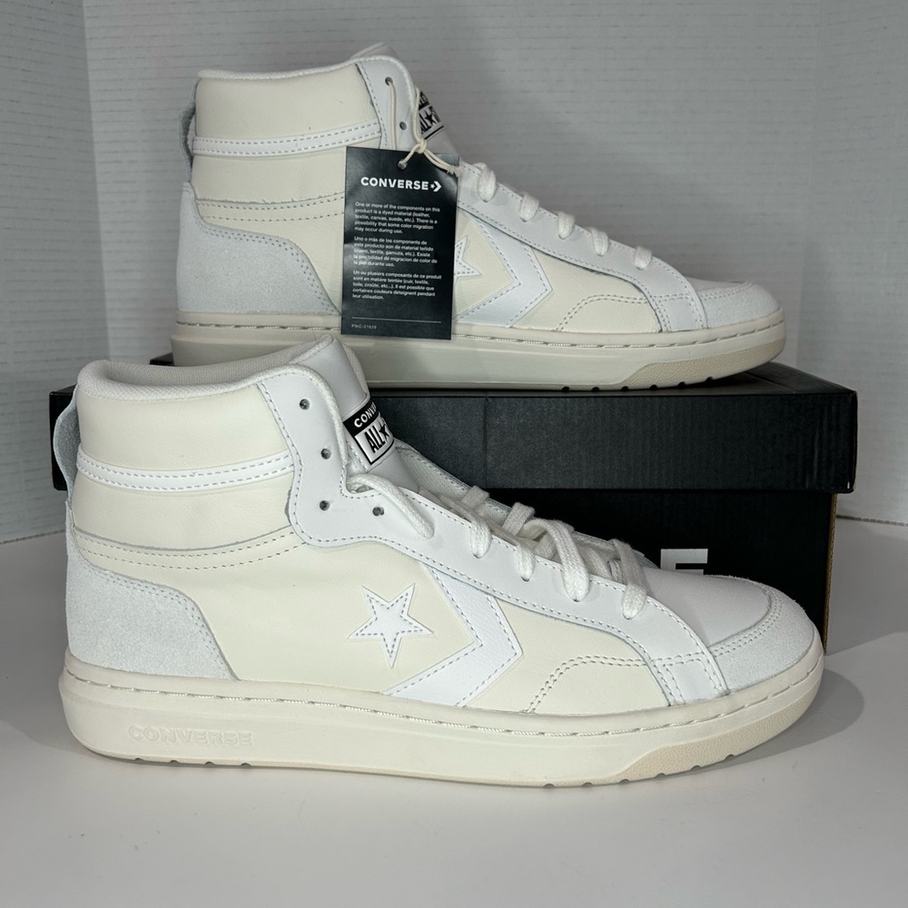 Converse Unisex Pro Blaze Classic Mid Sneaker - Lace up Closure Style - Egret/Vi